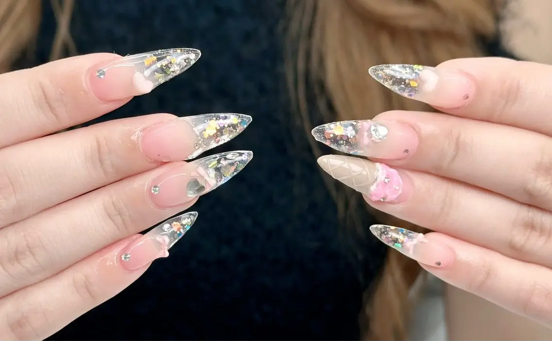 ネイル アートネイル クリアネイル ジェルネイル 韓国ネイル ニュアンスネイル ハンドネイル Luna Nail.Novaのネイルデザイン