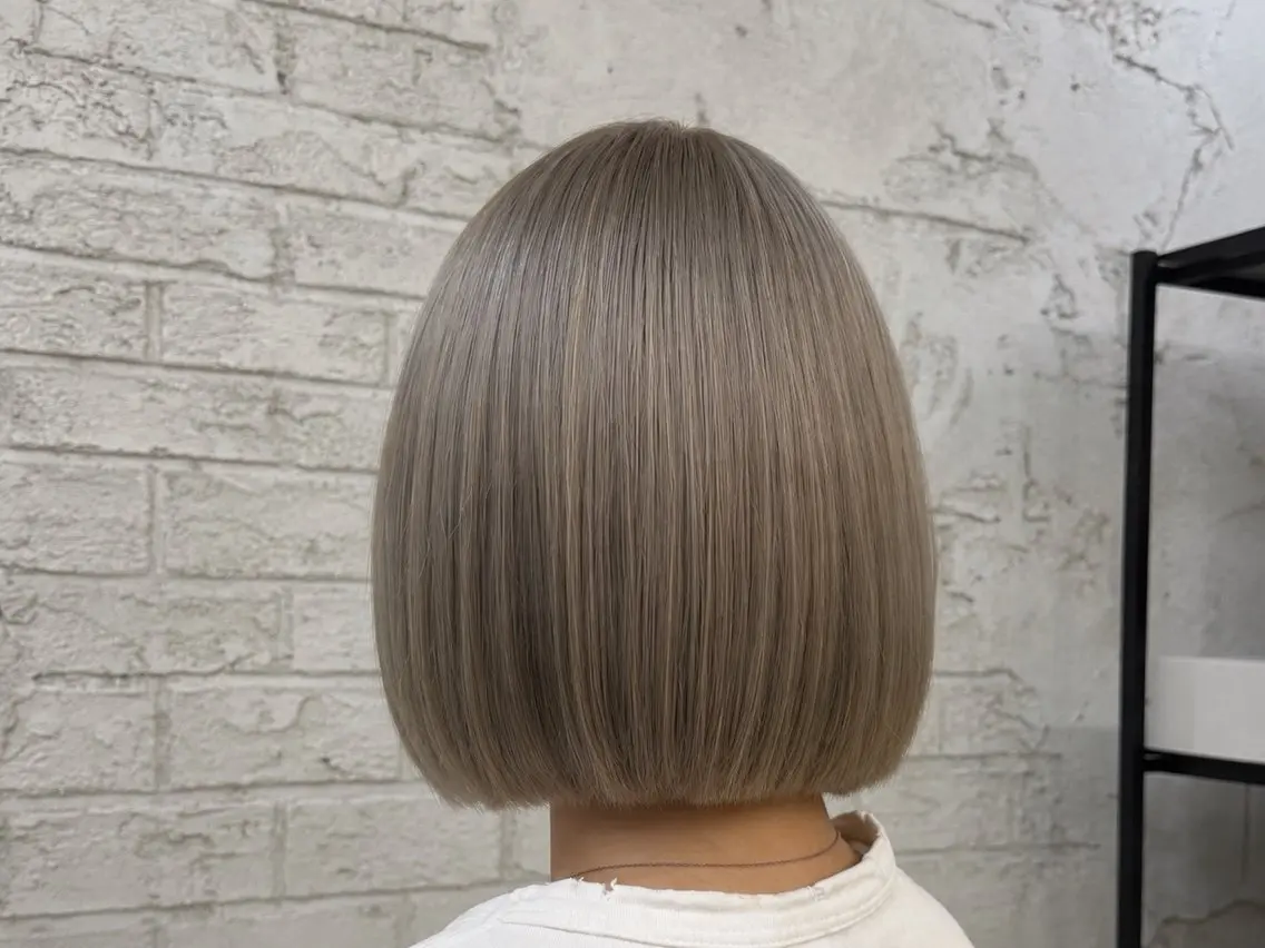 ショート カット ヘアカラー トリートメント 艶髪ブリーチカラー 💗manaka💗のヘアスタイル