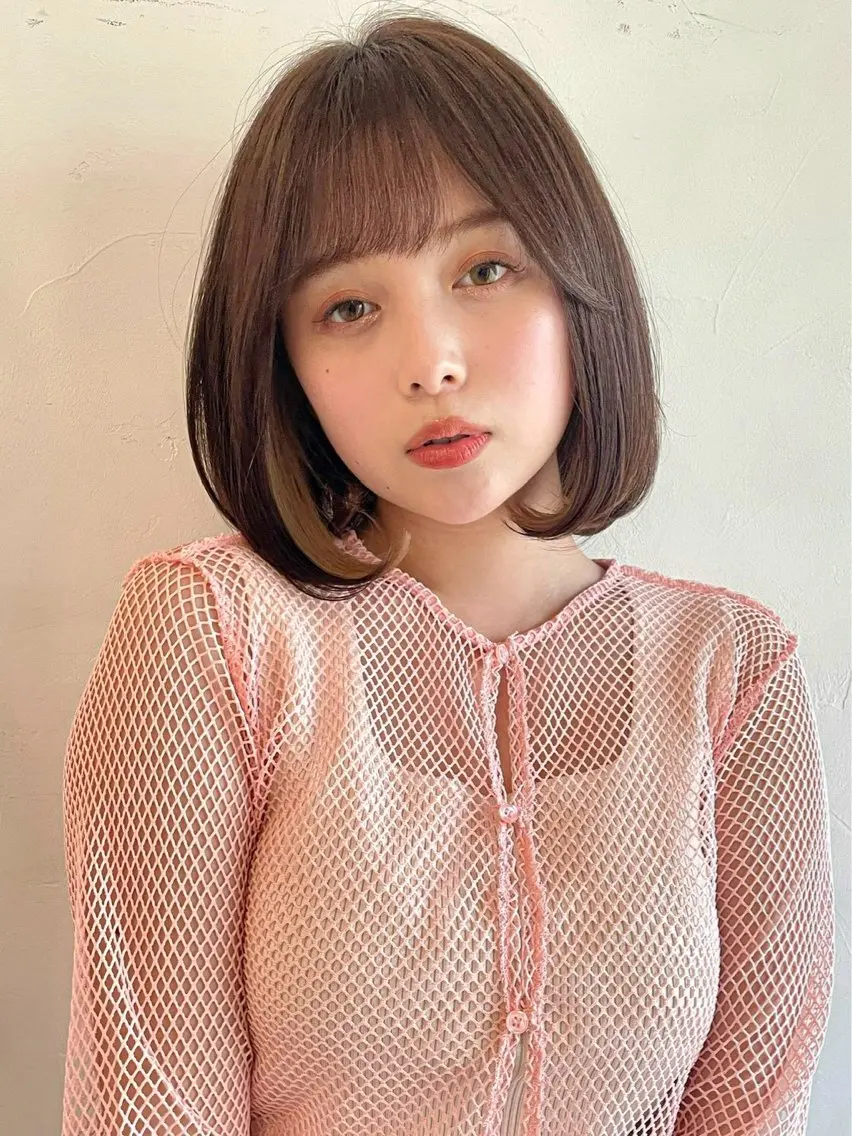 ミディアム 米澤 由衣のヘアスタイル
