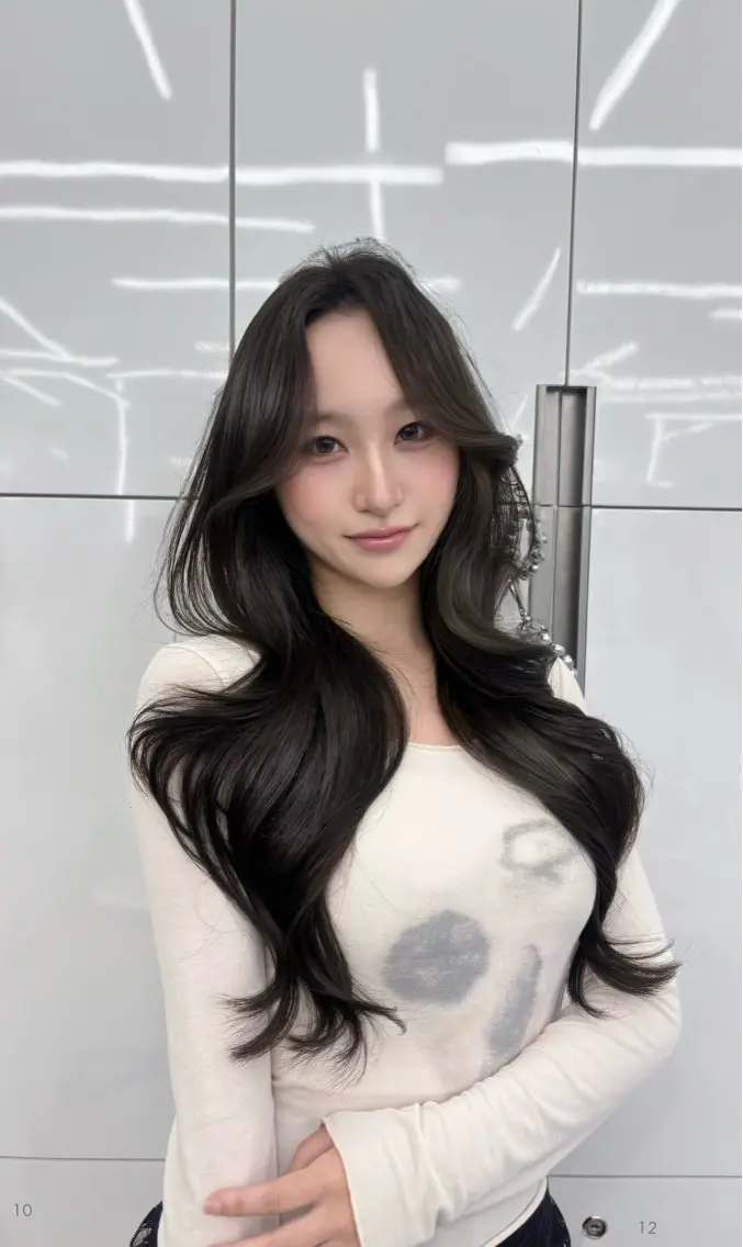 ロング カラー ヘアカラー 水野 マミのヘアスタイル