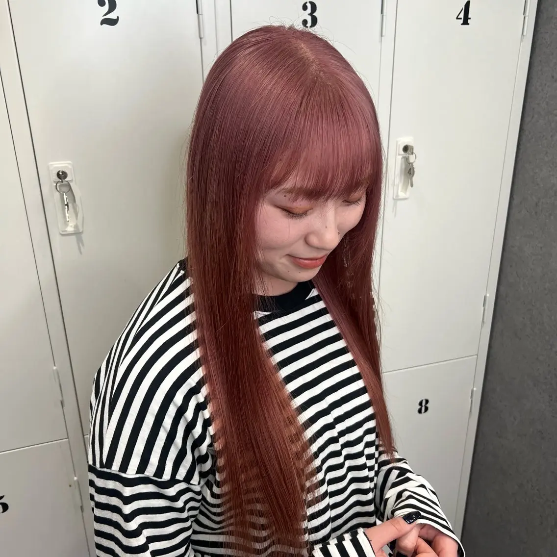 ロング カラー ベージュカラー ブリーチ 透明感カラー デザインカラー ダブルカラー ショート/ウルフ カットモデル募集のヘアスタイル