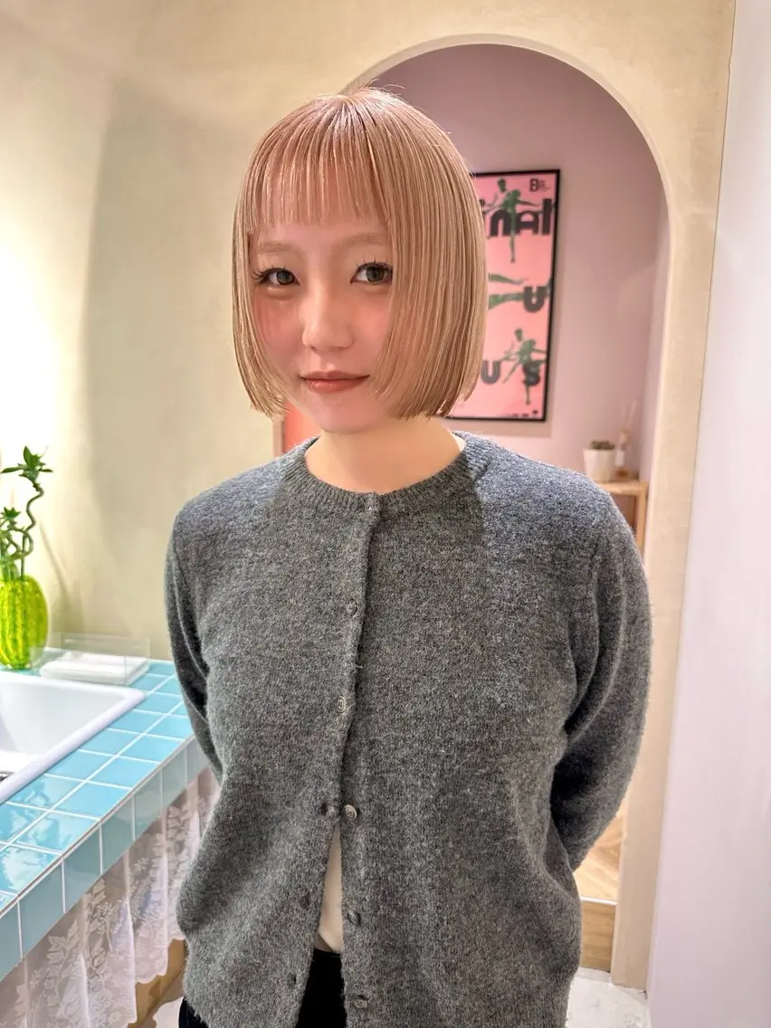 ショート 【ハイトーン特化】 Hugのヘアスタイル