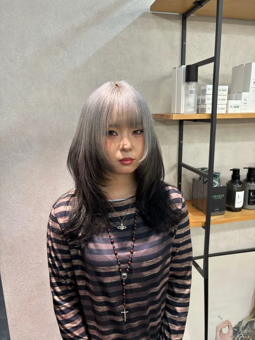 ロング ハッシュカット レイヤーカット カット 🌟心斎橋レイヤー 艶ハイトーン/ウルフのヘアスタイル