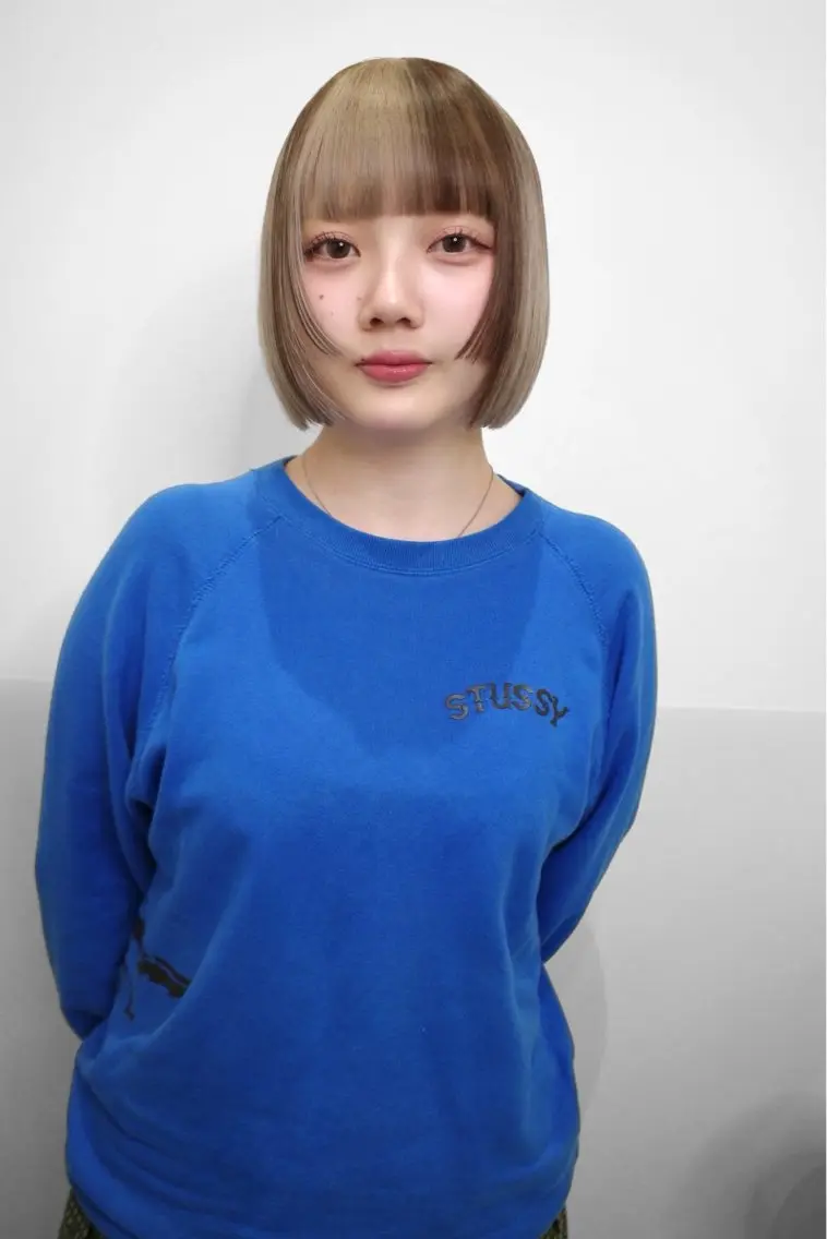 ショート カラー カット ヘアカラー トリートメント ブリーチ🧚 ボブ✍️レイヤーのヘアスタイル
