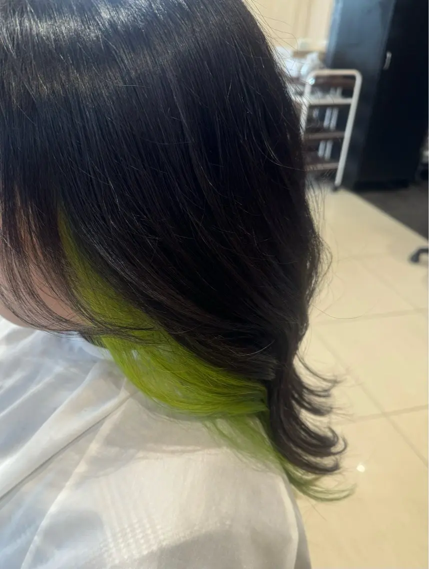 インナーカラー(ブリーチ込み)の写真