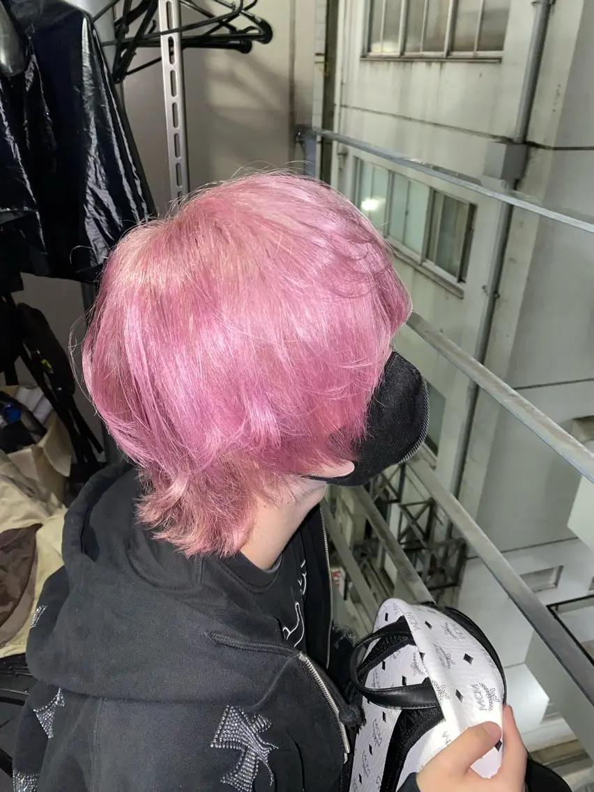 ショート 🩵ブリーチと ブリーチ矯正の人🩵のヘアスタイル