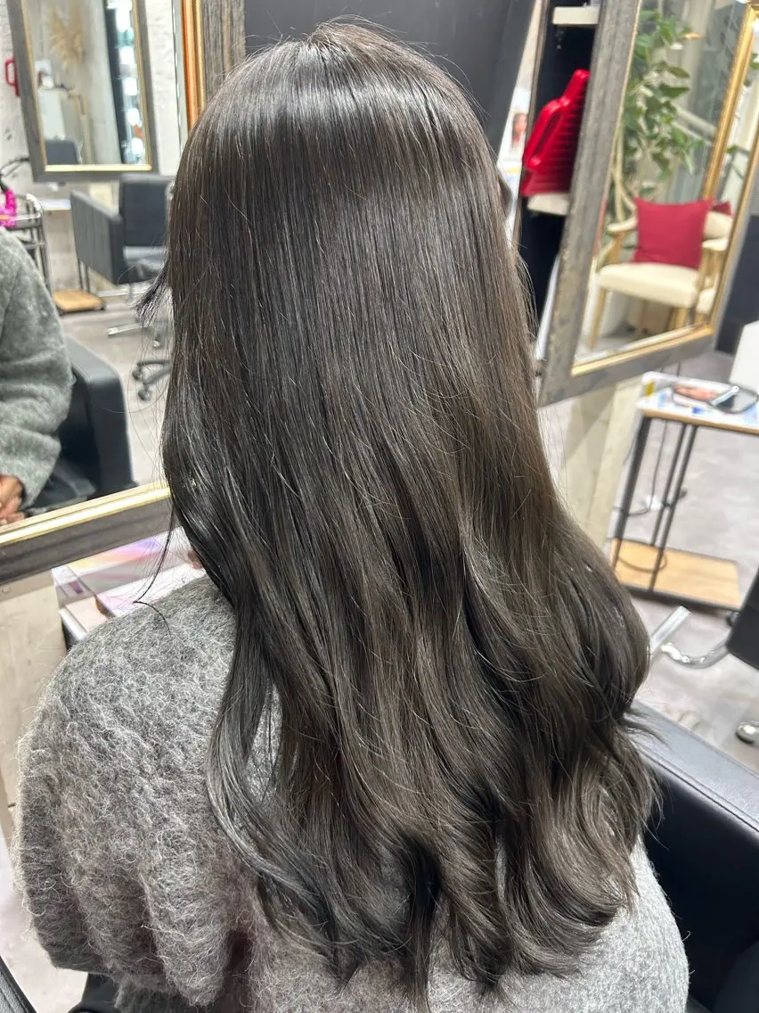 ロング カラー ハイトーン/レイヤー 五島桜樫のヘアスタイル