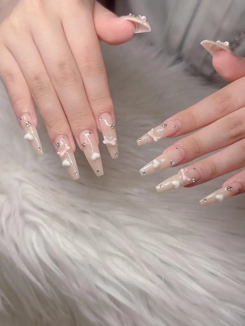 ネイル 長さ出し グラデーション 卒業式 キラキラネイル マグネットネイル ハンドネイル Lee Nailsのネイルデザイン