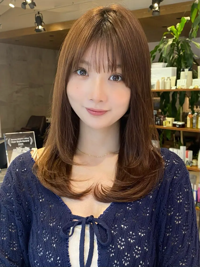 セミロング ヘアカラー 似合わせショート/ 山見陽のヘアスタイル