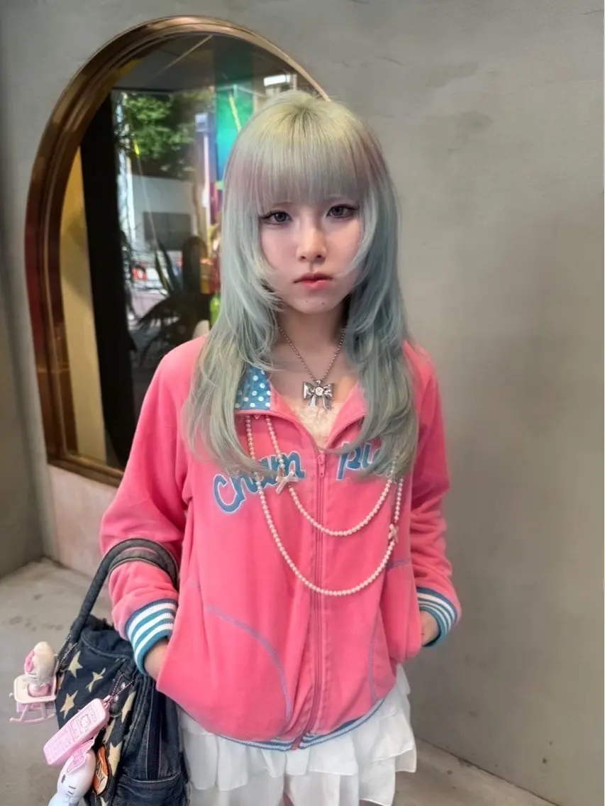 【ブリーチ】🩶人気No.1🩶ホワイトケアブリーチWカラー+トリートメント¥14480💓の写真