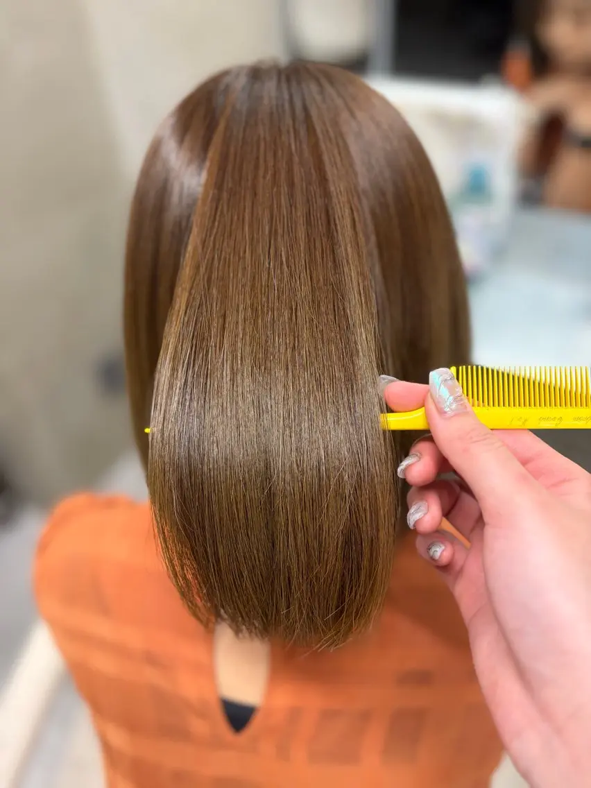 ショート ヘアカラー 松山 琳音菜のヘアスタイル