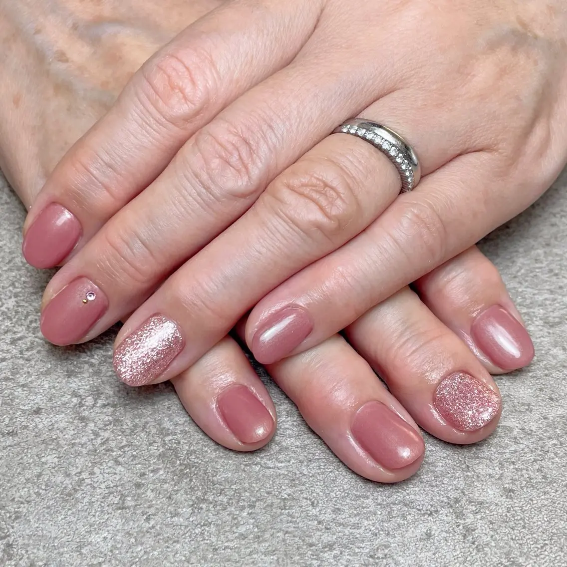 ネイル ハンドネイル nailroom DIASOMNIAのネイルデザイン