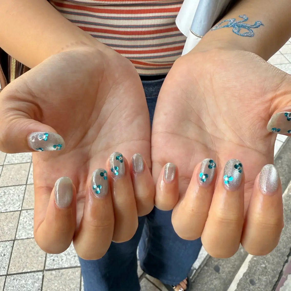 ネイル ハンドネイル chika .のネイルデザイン