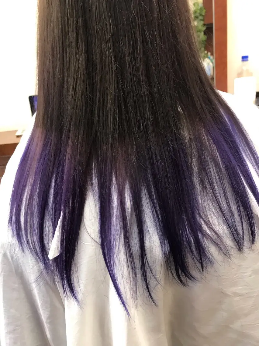 流行りの裾カラー 裾ダブルブリーチ+裾オンカラーカラーの写真