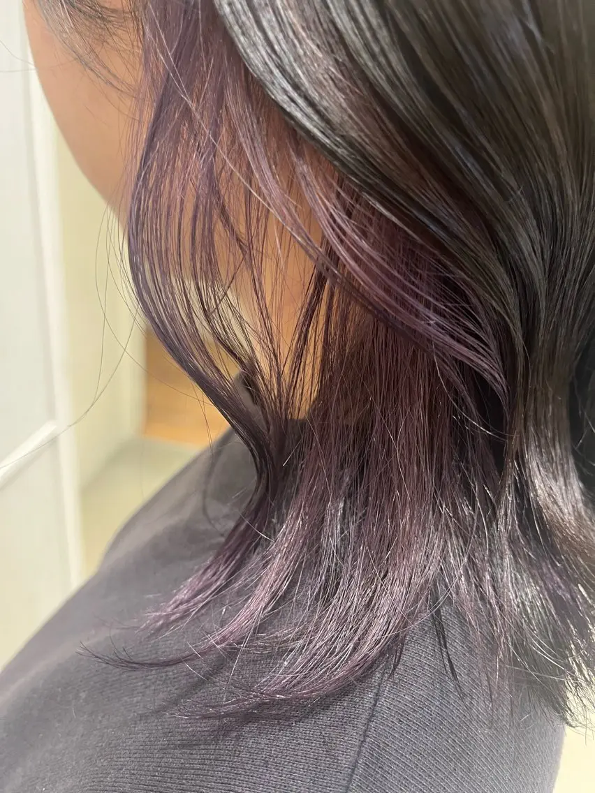 ミディアム パープルカラー 後藤 由希のヘアスタイル