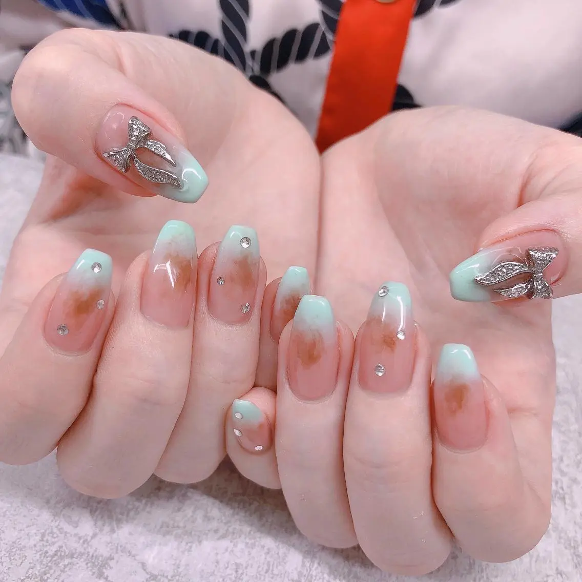 ネイル リボン ナナイチゼロ I.Naoのネイルデザイン