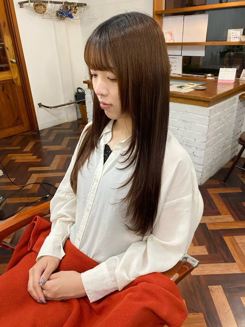 ロング 顔まわりレイヤー 顔周りカット レイヤーカット ロング カット Kazaoka Saraのヘアスタイル