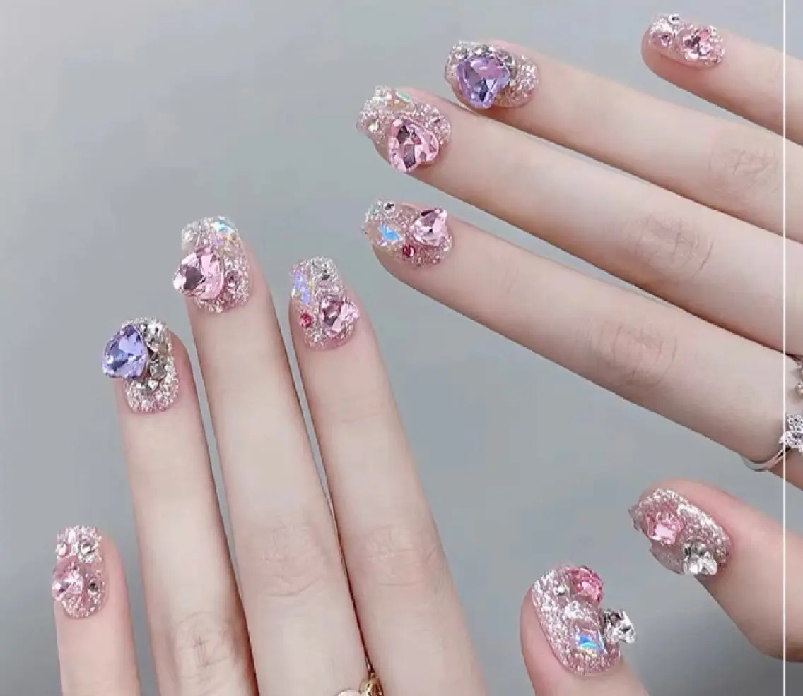 ネイル D-BEAUTY Nailsalonのネイルデザイン