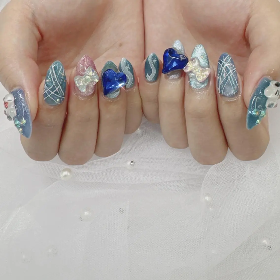 ネイル Nail salon Honey Beeのネイルデザイン