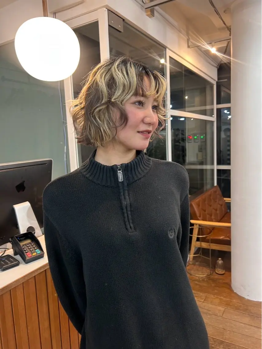 ショート かがやしづ ⭐️ベージュのヘアスタイル