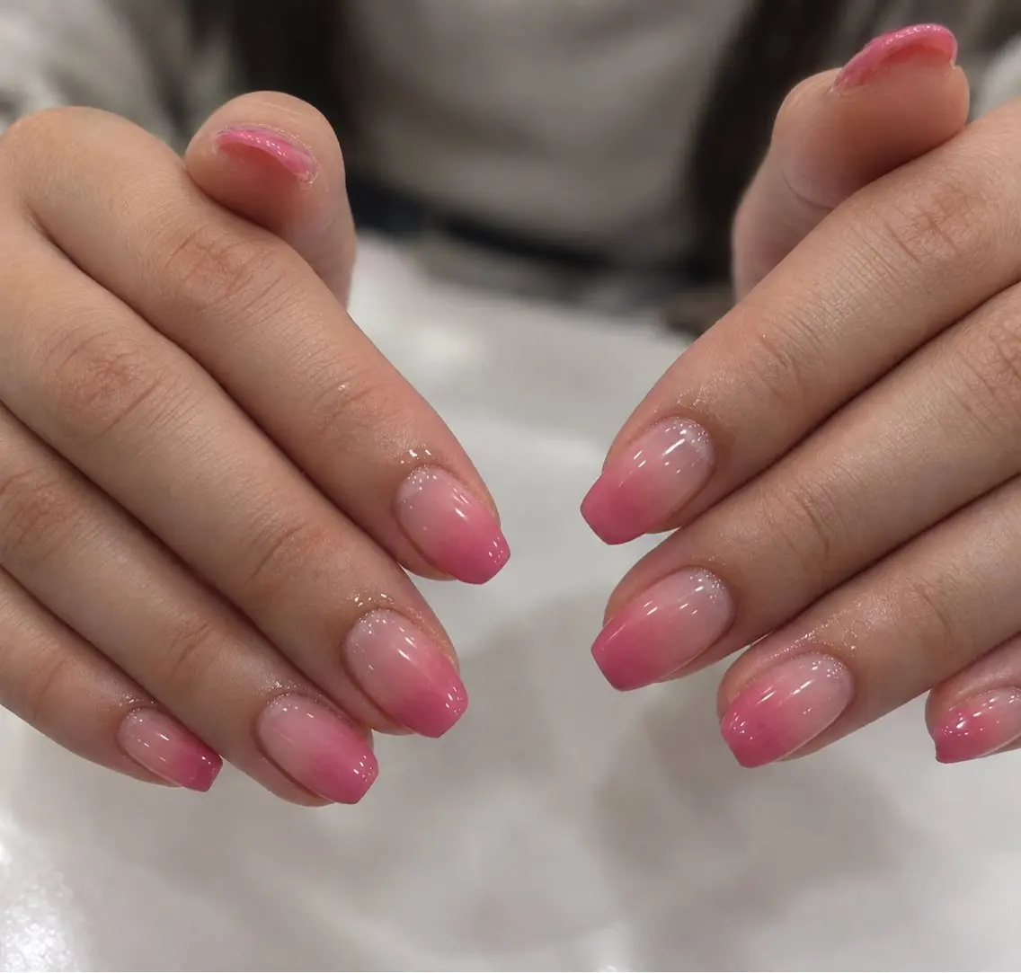 ネイル グラデーション ピンク ハンドネイル ちゅるちゅるnail 青葉台/ AOI🎀のネイルデザイン