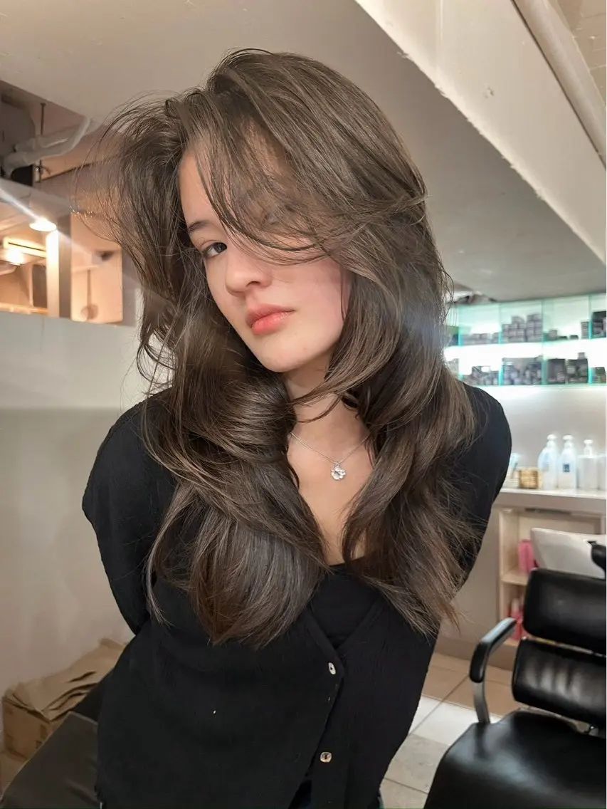 セミロング カラー ヘアセット🌷カラー 🌷似合わせmaoのヘアスタイル