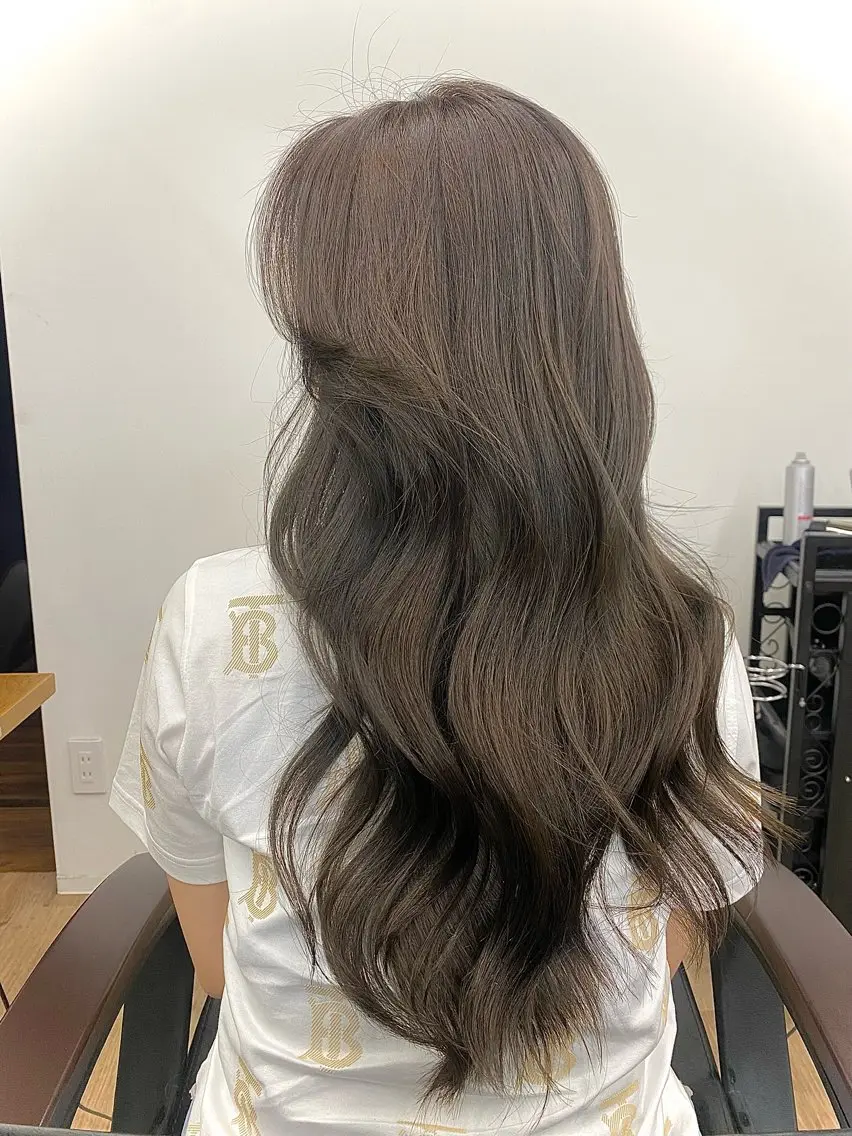ロング カラー ヘアアレンジ カット ヘアカラー トリートメント 顔まわりレイヤー× 韓国ヘアオタベシンヤのヘアスタイル