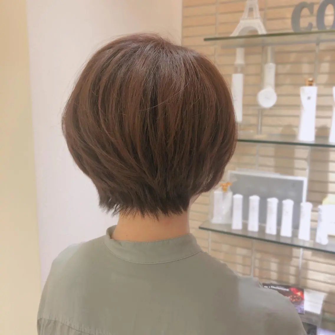 ショート くびれヘア 小野寺 モエカのヘアスタイル