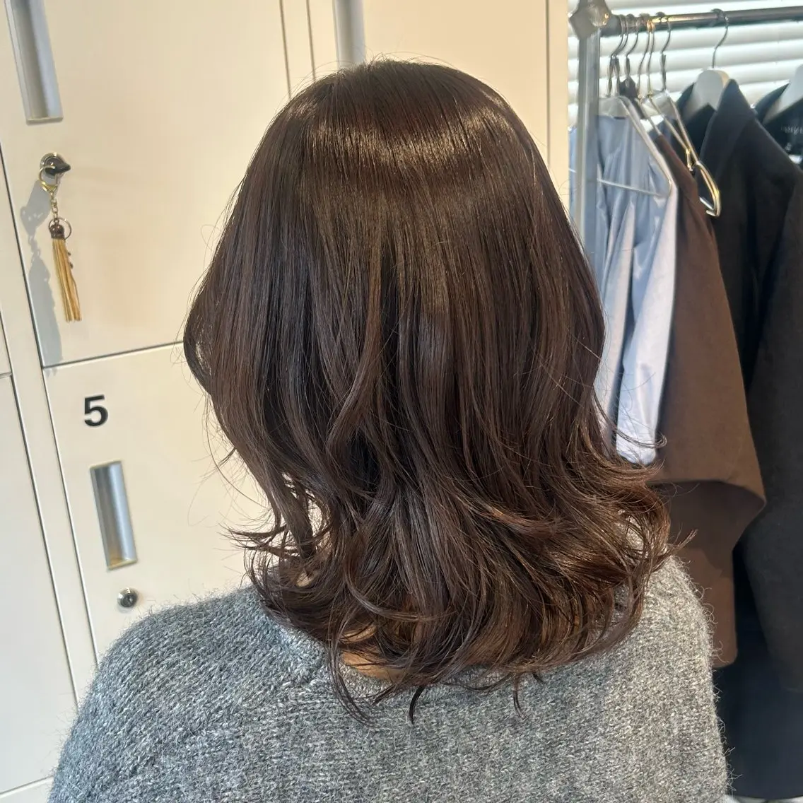 ミディアム カラー カット ヘアカラー トリートメント 安福 椎南のヘアスタイル