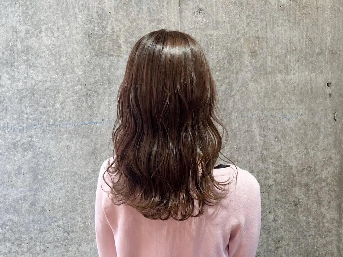 セミロング カラー 蓮見友里 PiSTA／portのヘアスタイル