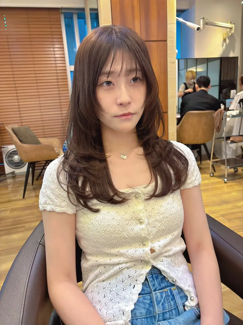 ロング カラー ベージュカラー オリーブベージュ レイヤーカット カット ヘアカラー トリートメント レイヤーカット /髪質改善/千葉怜寿のヘアスタイル