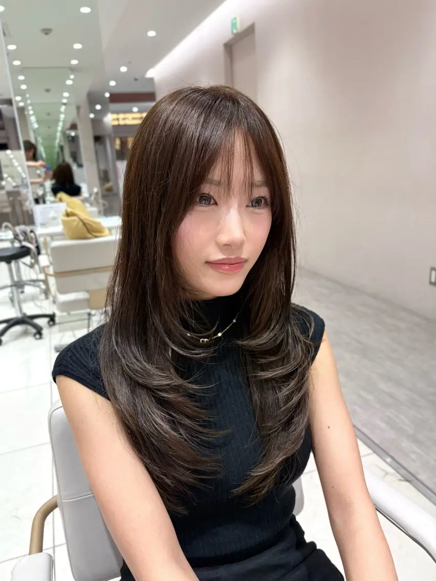 ロング カラー くびれヘア レイヤーカット ワンホンレイヤー カット ヘアカラー トリートメント 銀座/レイヤー/ 透明感カラー✨りくのヘアスタイル