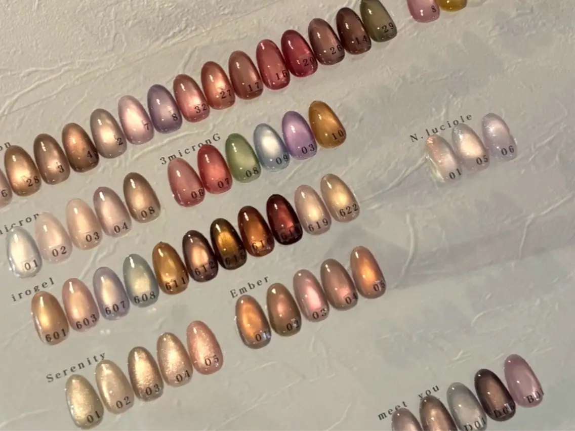ネイル マグネットネイル ハンドネイル Looogネイリスト 織戸のネイルデザイン