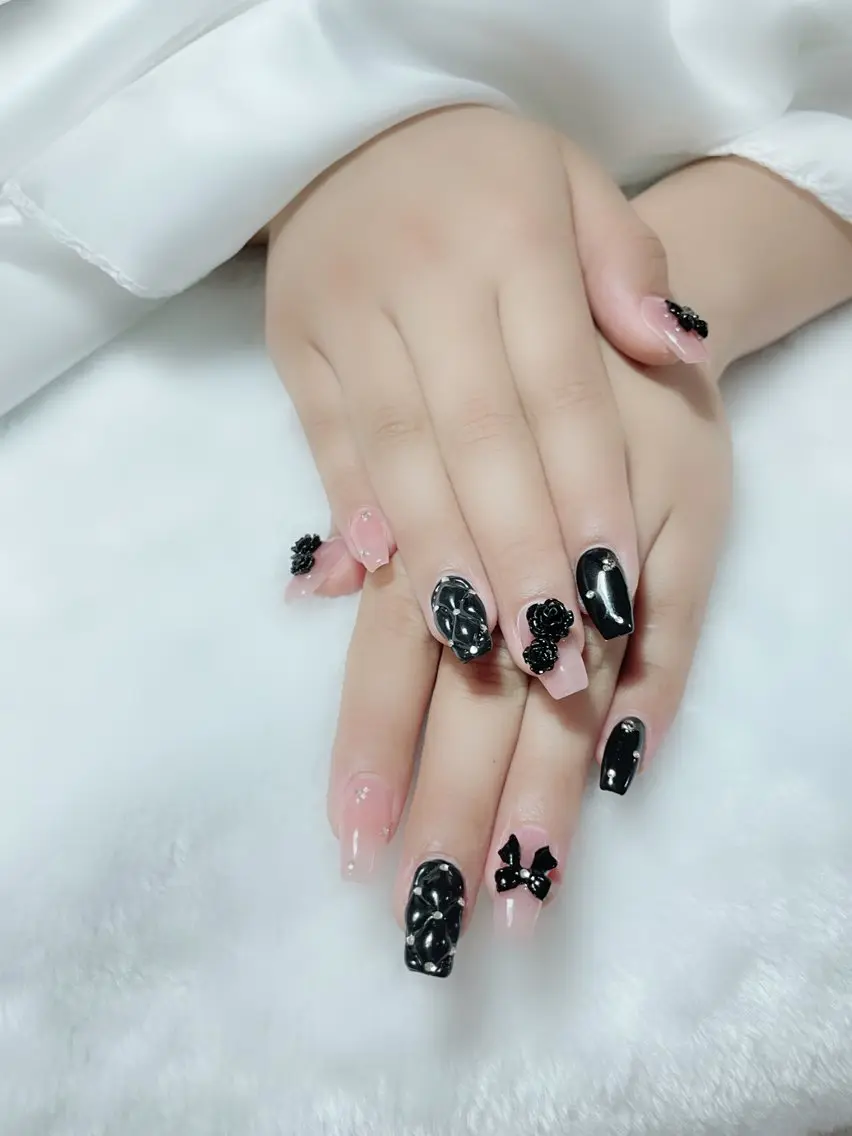 ネイル Amina nail salonのネイルデザイン
