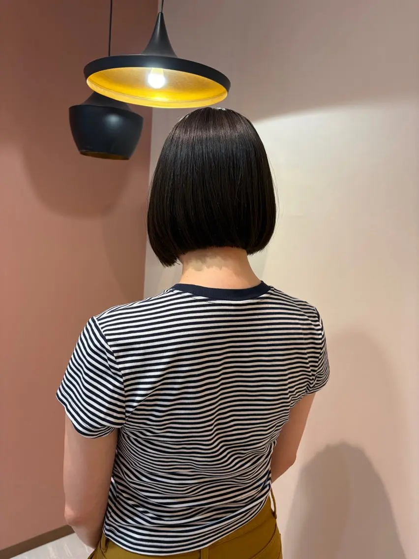 ショート ボブ 鍋島 平のヘアスタイル