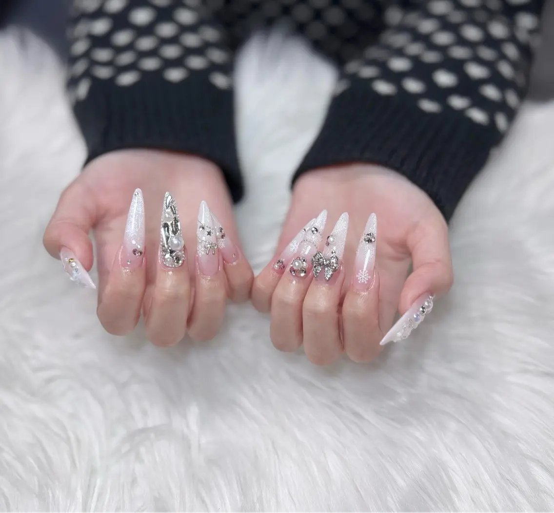 ネイル アートネイル オーロラネイル ジェルネイル 韓国ネイル ロングネイル ハンドネイル Nichi Nailsのネイルデザイン
