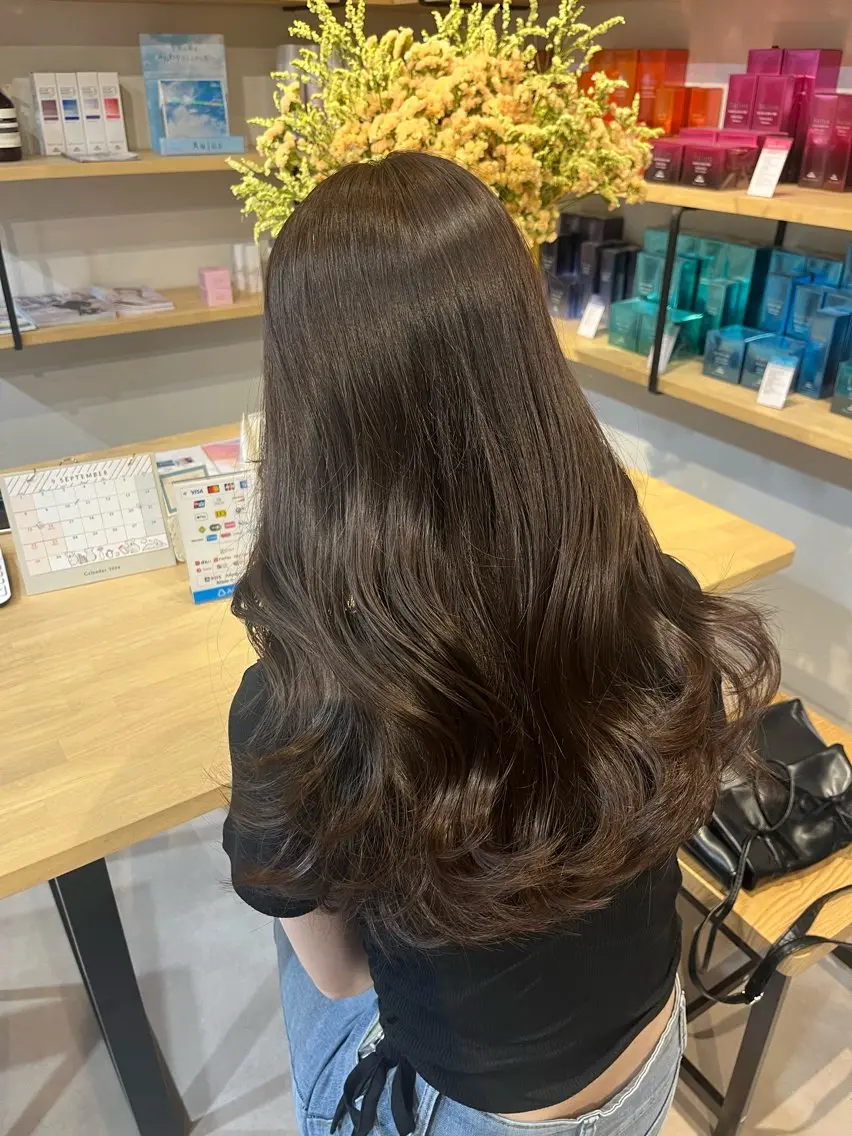 ロング カラー カット ヘアカラー 長谷川 愛花のヘアスタイル
