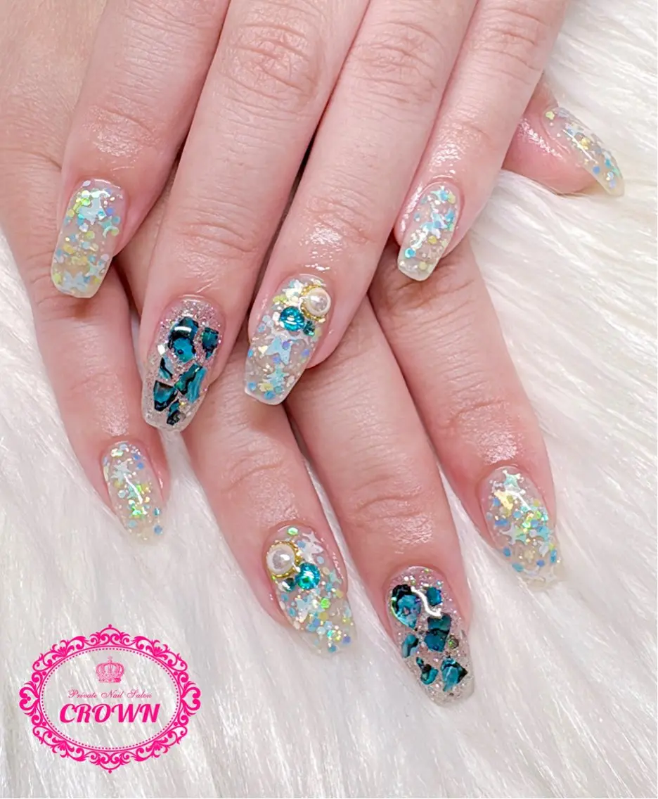 ネイル CROWN プライベートサロンのネイルデザイン