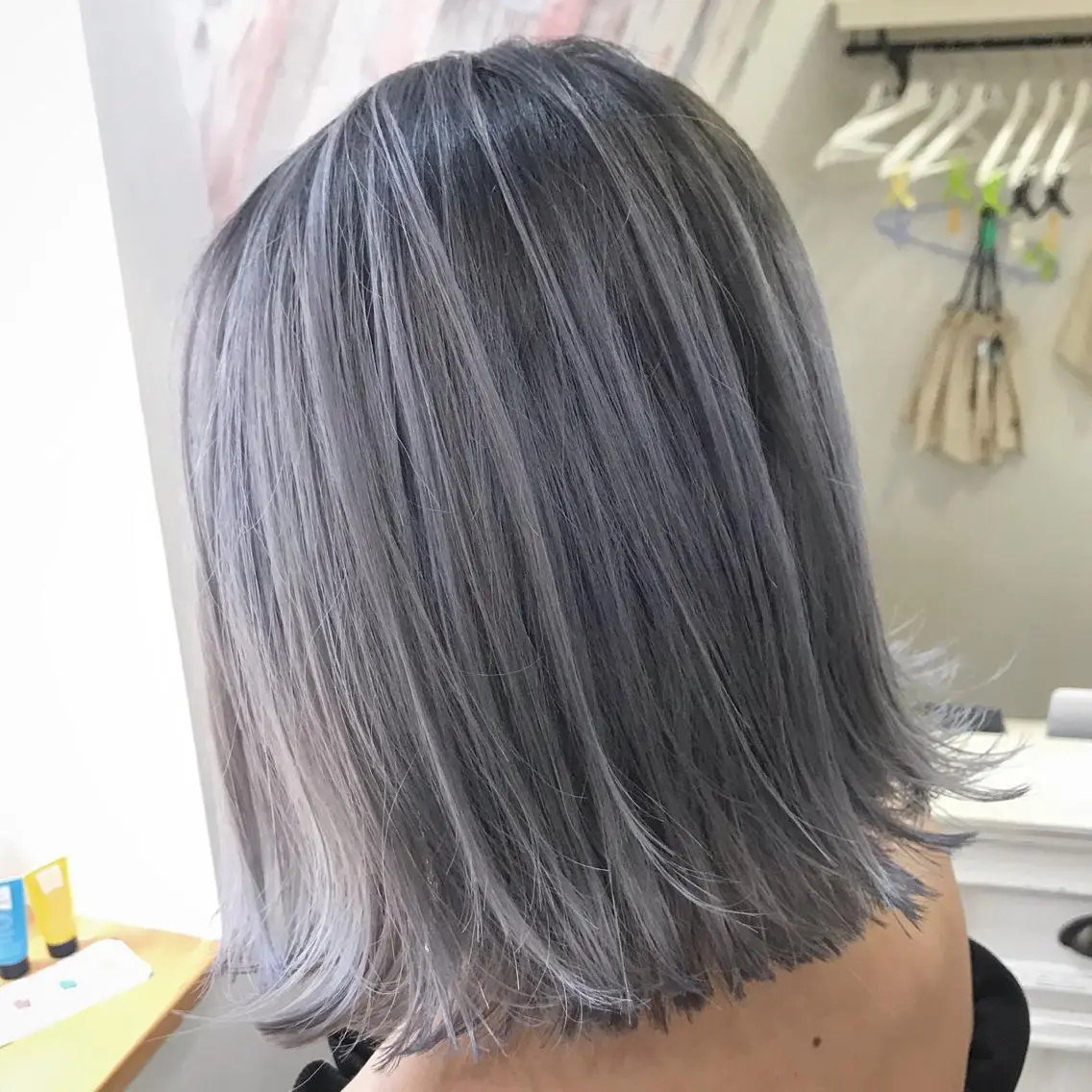 ミディアム カラー 艶髪🫧髪質改善 縮毛矯正✨影山湧市のヘアスタイル