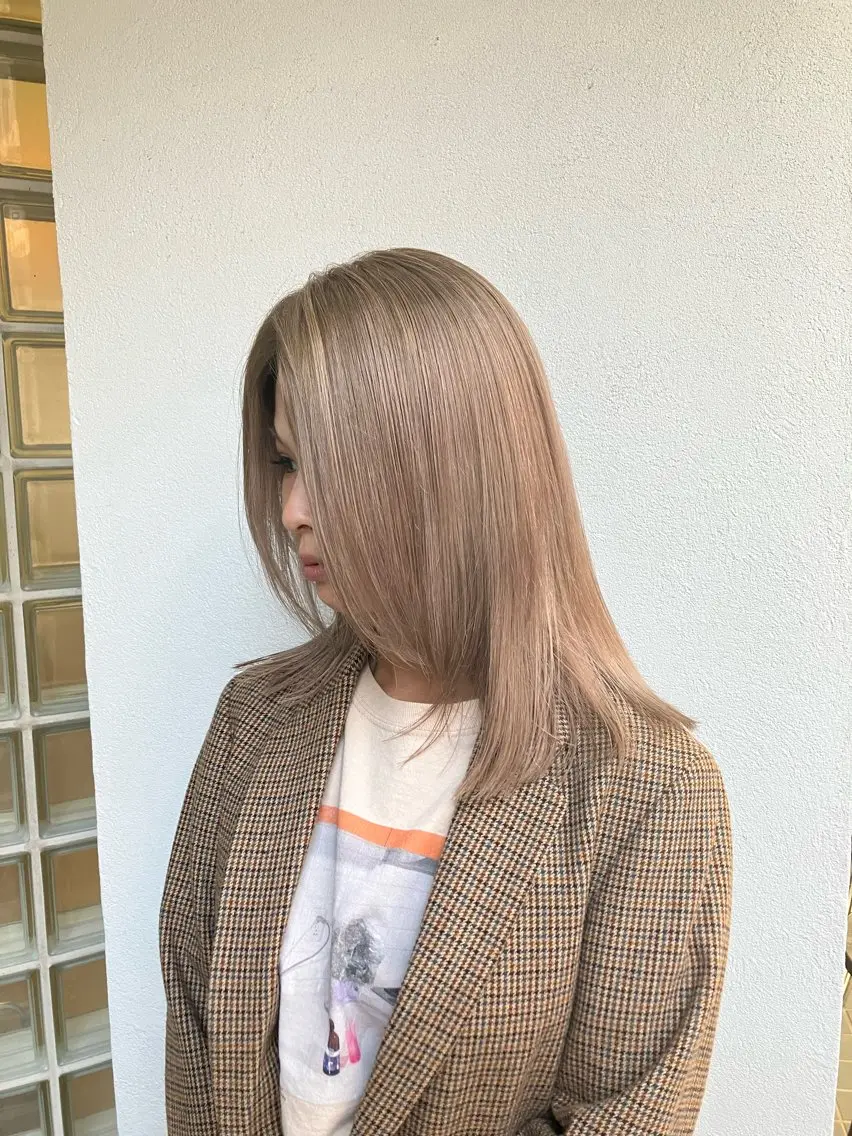 ミディアム ミディアムレイヤー レイヤーカット 似合わせカット fumikaブリーチ /デザインのヘアスタイル