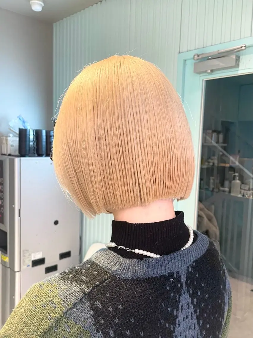 ショート カラー 【美髪矯正/絹髪】 🎀hinano🎀のヘアスタイル