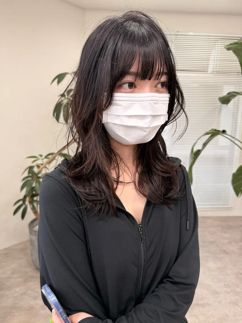 ロング レイヤーカット ブリーチモデル yumekaのヘアスタイル