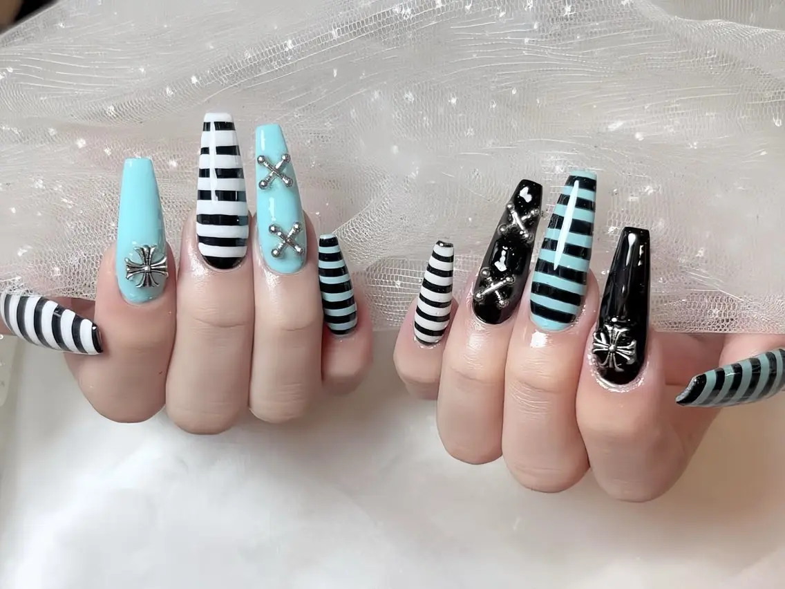 ネイル オーロラネイル ブルー フットネイル ジェルネイル 氷ネイル・うるうるネイル ハンドネイル Rin Nail 新大久保店のネイルデザイン