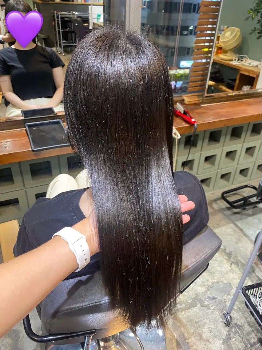 セミロング カラー アッシュ 透明感カラー ミント 荒井 えみいのヘアスタイル