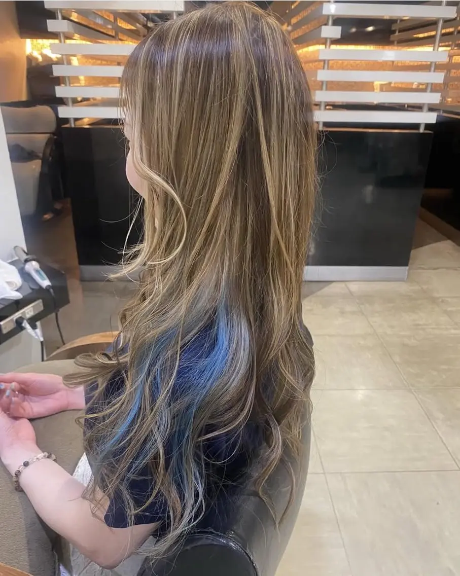 ロング カラー ヘアアレンジ ハイライトカラー ハイライト 烏山 達也のヘアスタイル