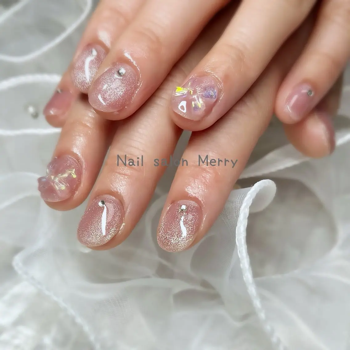 ネイル オーロラネイル マグネットネイル リボン ハンドネイル Nail salon Merryのネイルデザイン