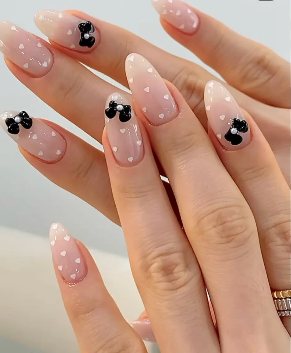 ネイル 持ち込み JISOO ANA.CHUOのネイルデザイン