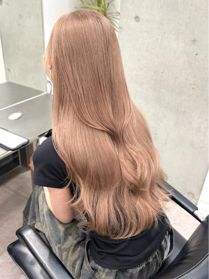 ロング カラー ヘアカラー ブリーチなしダブル ブリーチカラー優海のヘアスタイル