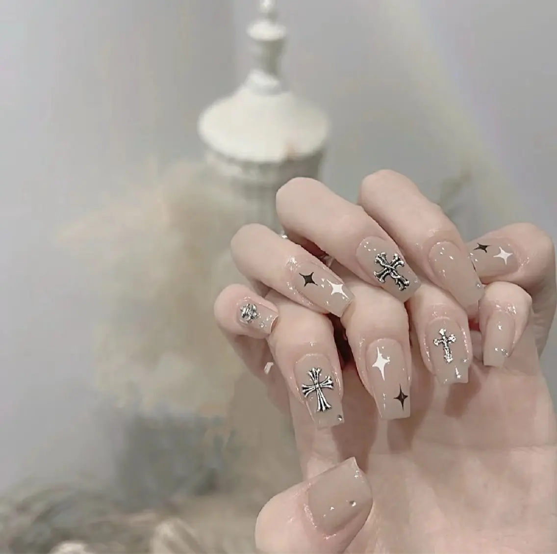 ネイル ハンドネイル ハンドケア The Nail & Eye Lashの眉毛・アイブロウイメージ