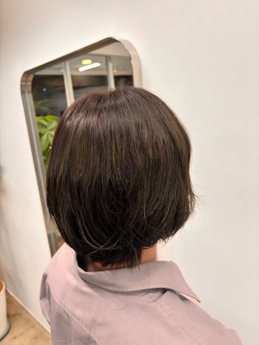 カラー ベージュカラー オリーブベージュ 横田 旭陽のヘアスタイル